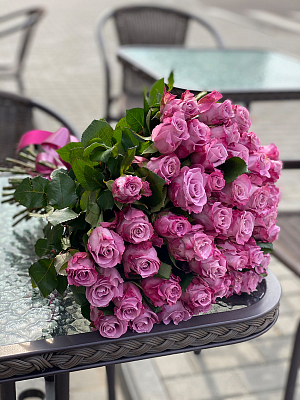 картинка, фото Букет из фиолетовых роз от MarketFlowers.ru
